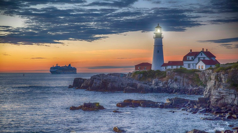 famous light house in portland, maine