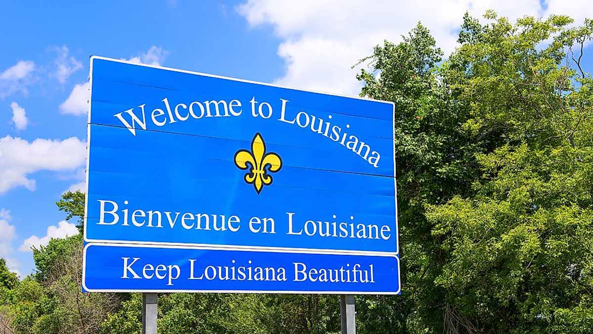 Blue Board Louisiana Welcome Sign